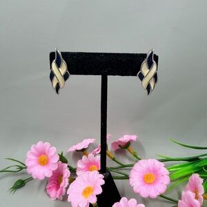 Signed Vintage Silver White and Black Enamel Stud Earrings